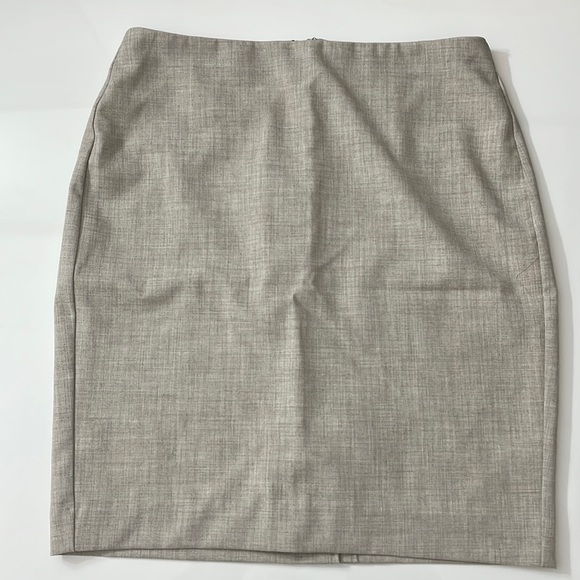Banana Republic Factory Skirt NWOT - Picture 1 of 5